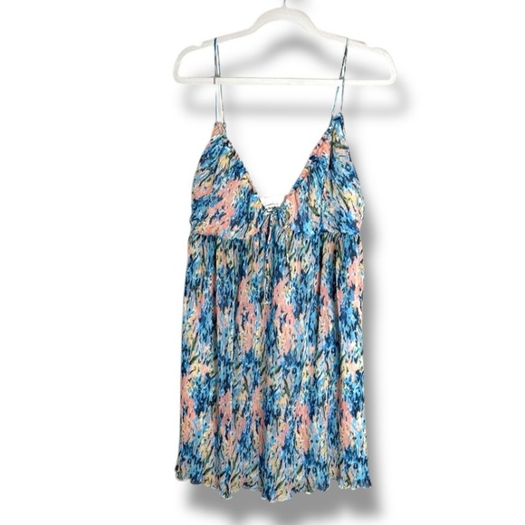 NWT Abercrombie & Fitch Vibrant Printed Crinkle Pleated Mini Dress Large - Picture 1 of 7